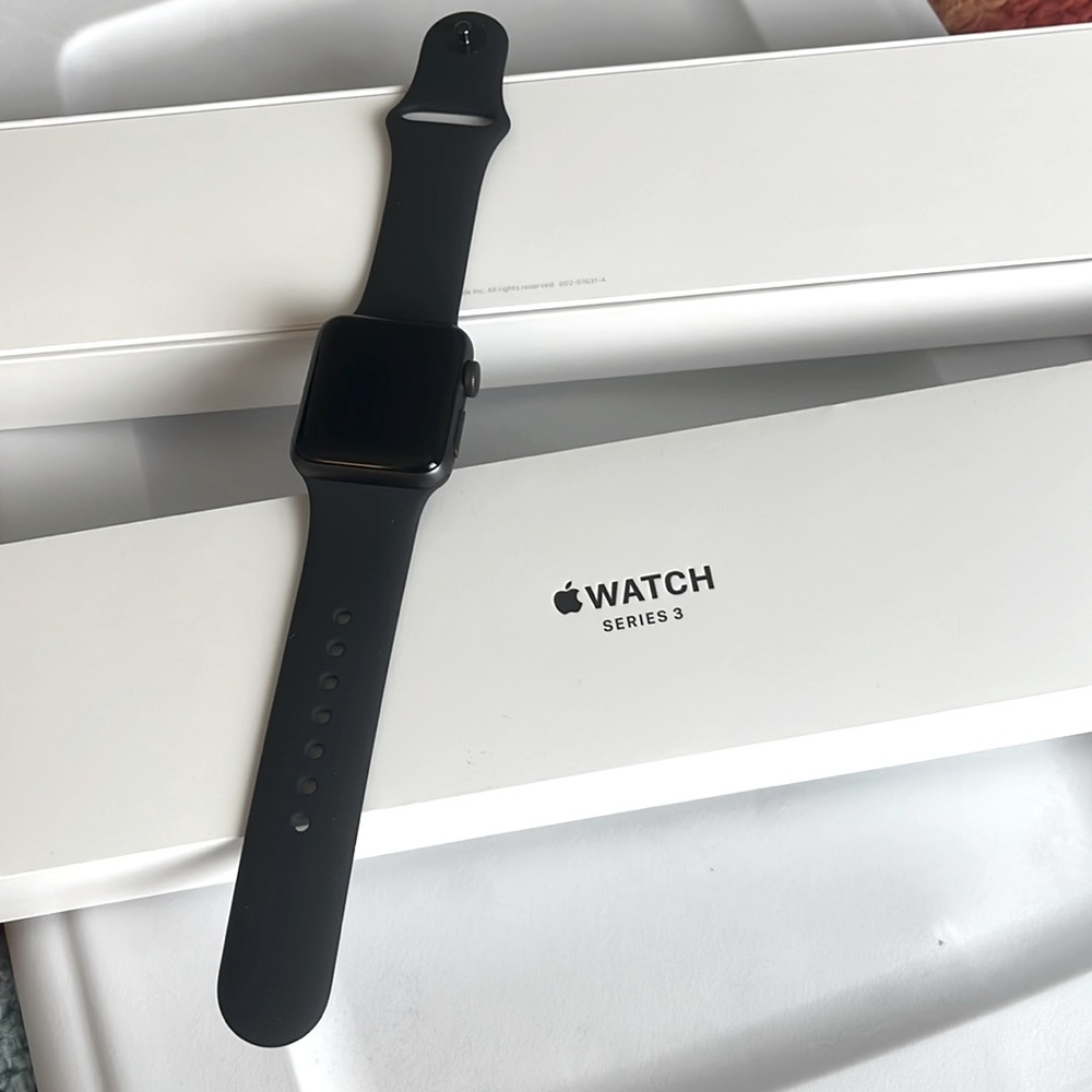 New series 3 Apple Watch all black